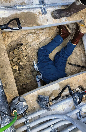 https://plumberbrabham.com.au/uploads/2025/06/commercial-plumbing-722681.jpg