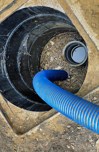 https://plumberbrabham.com.au/uploads/2025/06/pipe-relining-84958.jpg